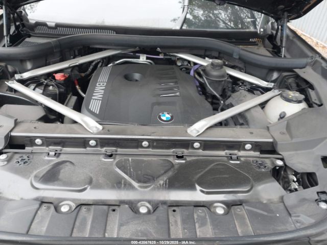 2024 BMW X6 5UX33EX00R9V06829 Photo 9