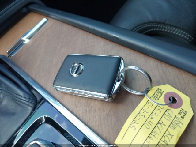 2020 VOLVO XC90 YV4A22PLXL1539022 Photo 10