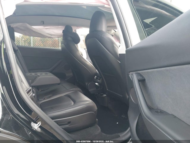 2025 TESLA MODEL Y 7SAYGAEE0SF285203 Photo 7