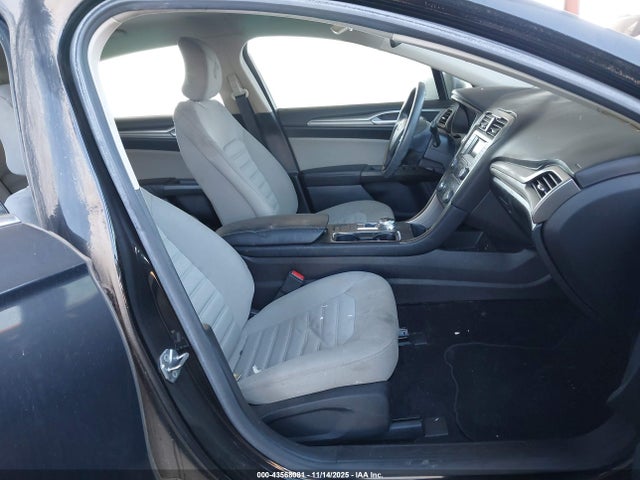 2017 FORD FUSION 3FA6P0G70HR171874 Photo 4