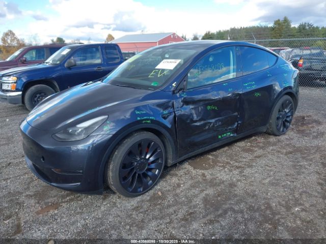 2024 TESLA MODEL Y 7SAYGDEF7RA318053 Photo 1