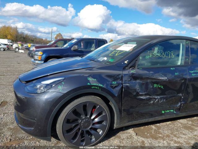 2024 TESLA MODEL Y 7SAYGDEF7RA318053 Photo 5