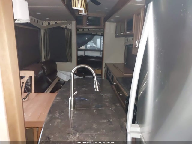4X4FCRM2XGS215606 Forest River Other