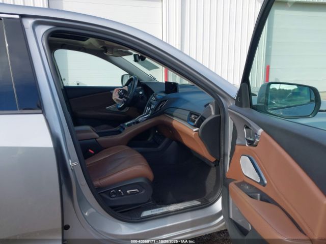 2019 ACURA RDX 5J8TC2H51KL032362 Photo 4
