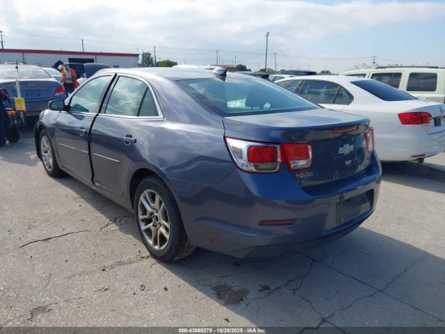 2015 CHEVROLET MALIBU 1G11C5SL3FF275232 Photo 2
