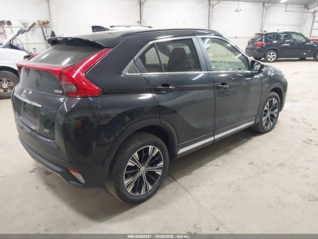 2020 MITSUBISHI ECLIPSE CROSS JA4AT5AA1LZ000440 Photo 3