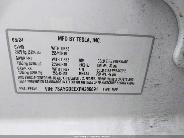 2024 TESLA MODEL Y 7SAYGDEEXRA286691 Photo 8