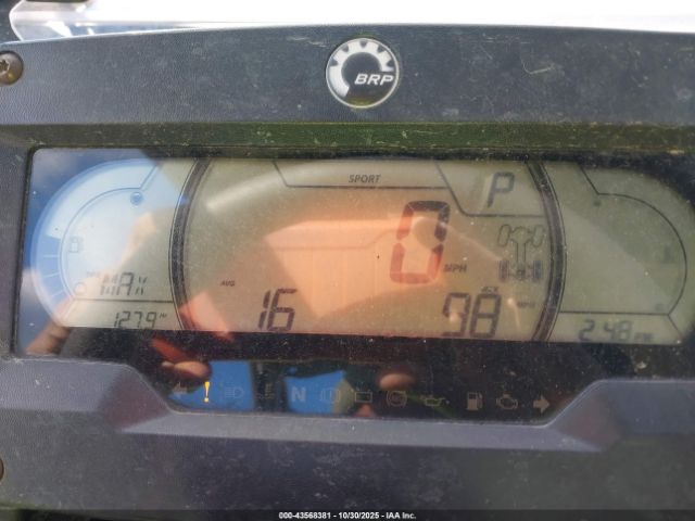 2022 CAN-AM MAVERICK X3 3JBVWAV45NE000521 Photo 6