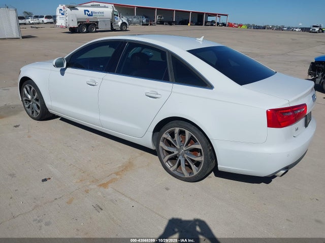 2013 AUDI A6 WAUGFAFC1DN139631 Photo 2
