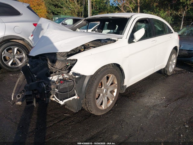 43568510 :رقم المزاد ، 1C3CCBAB1CN179936 vin ، 2012 Chrysler 200 Lx مزاد بيع