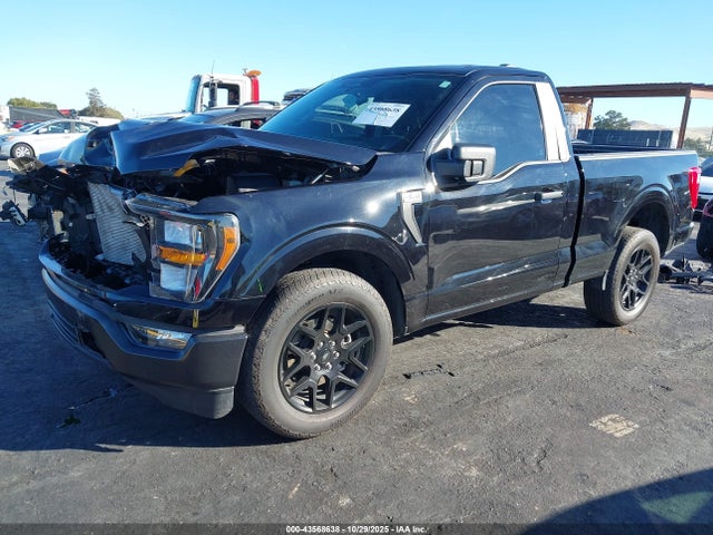 Ford F-150 Xl 2023 1FTMF1C55PKE71282 Image 2