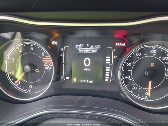 43568663 :رقم المزاد ، 1C4PJLCB8KD444295 vin ، 2019 Jeep Cherokee Latitude Fwd مزاد بيع