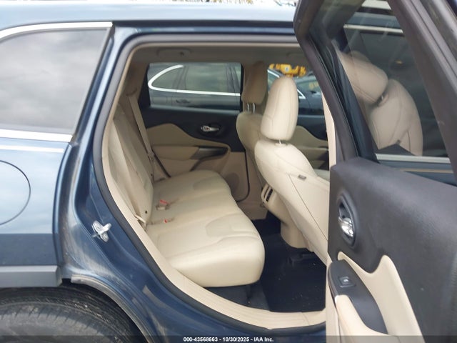 43568663 :رقم المزاد ، 1C4PJLCB8KD444295 vin ، 2019 Jeep Cherokee Latitude Fwd مزاد بيع