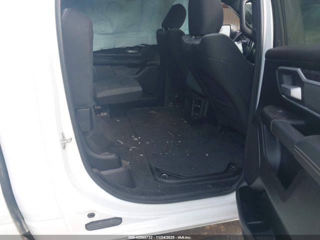 2023 RAM 1500 1C6SRFFT0PN621097 Photo 7