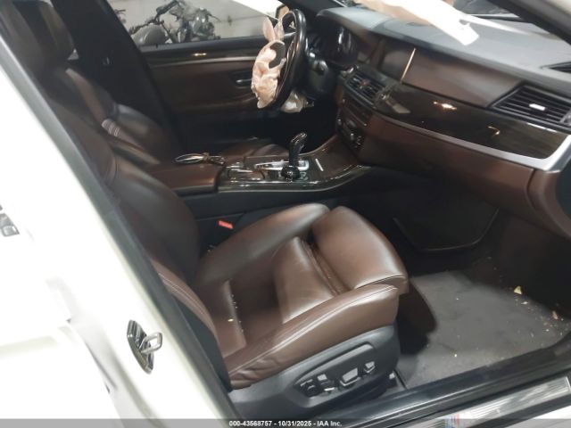 2015 BMW 550I WBAKP9C50FD979470 Photo 4