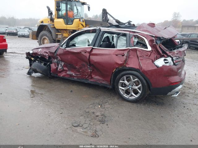 2022 BMW X3 5UX53DP03N9M38331 Photo 2