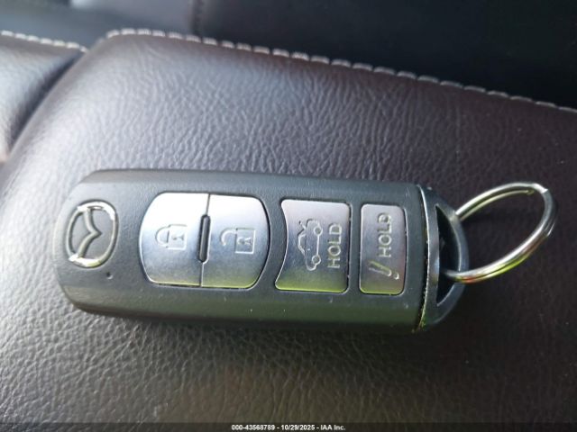 2018 MAZDA MAZDA3 3MZBN1V39JM160070 Photo 10