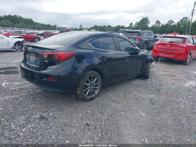 2018 MAZDA MAZDA3 3MZBN1V39JM160070 Photo 3