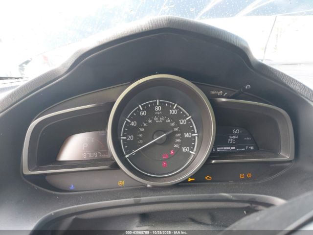 2018 MAZDA MAZDA3 3MZBN1V39JM160070 Photo 6