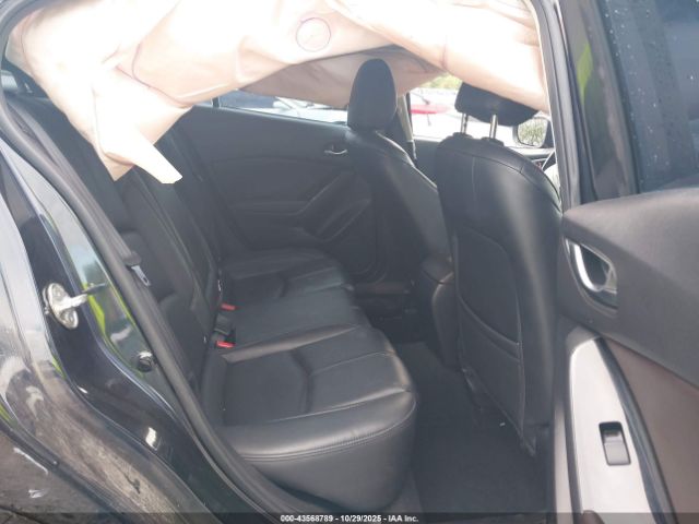 2018 MAZDA MAZDA3 3MZBN1V39JM160070 Photo 7