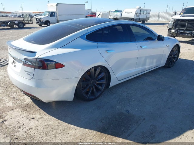 2016 TESLA MODEL S 5YJSA1E22GF154128 Photo 3
