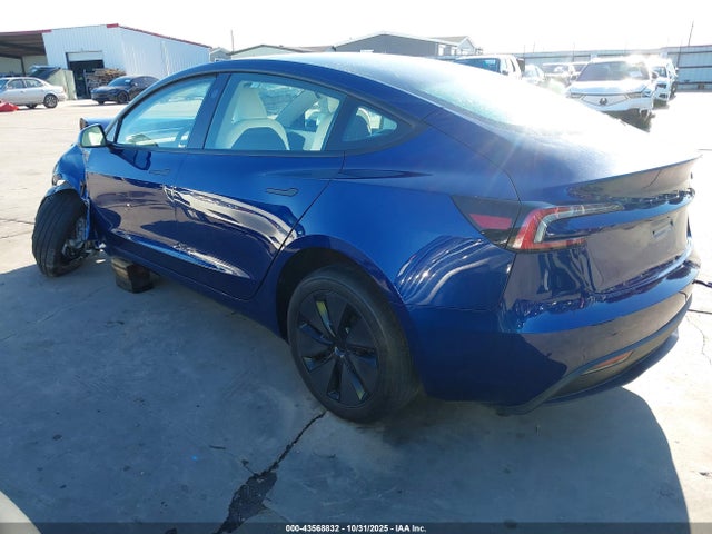 2025 TESLA MODEL 3 5YJ3E1EA4SF045775 Photo 2