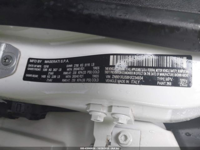 2017 MASERATI LEVANTE ZN661XUS8HX234934 Photo 8