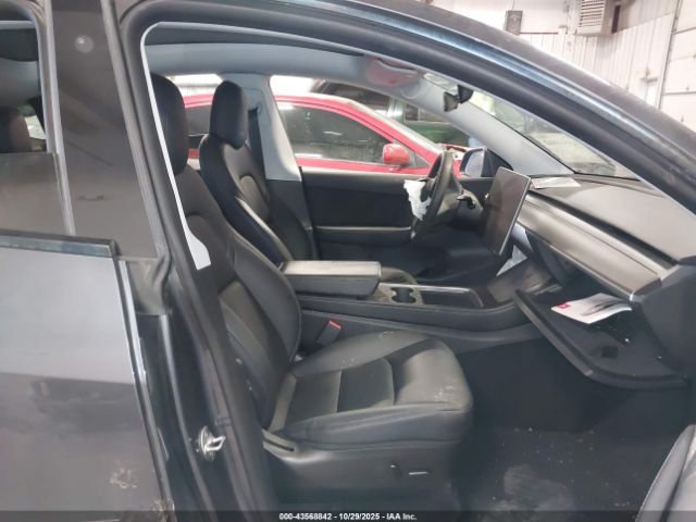 2022 TESLA MODEL Y 7SAYGDEF3NF456539 Photo 4