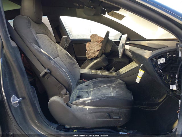Продаж на аукціоні авто 2025 Tesla Model 3, vin: 5YJ3E1EA8SF047657, номер лоту: 43568943
