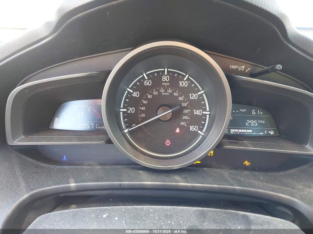 Продаж на аукціоні авто 2018 Mazda Mazda3 Touring, vin: 3MZBN1V32JM241282, номер лоту: 43568950