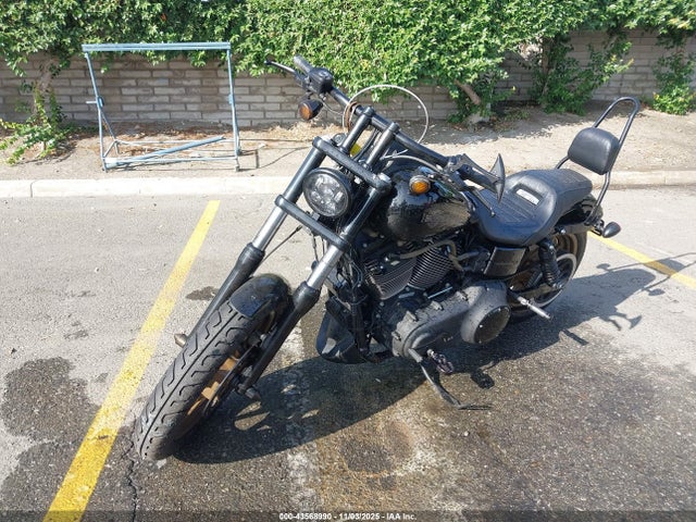 2016 HARLEY-DAVIDSON FXDLS 1HD1GS867GC324509 Photo 1