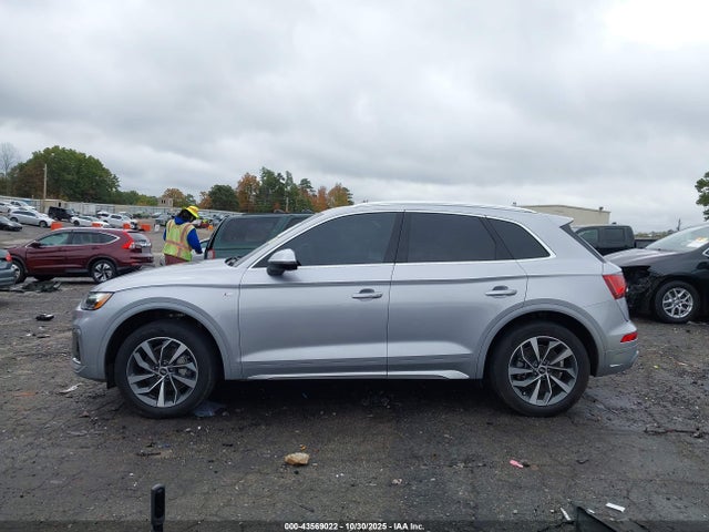 Auction sale of the 2022 Audi Q5 Premium 45 Tfsi S Line Quattro S Tronic, vin: WA1GAAFY1N2061393, lot number: 43569022
