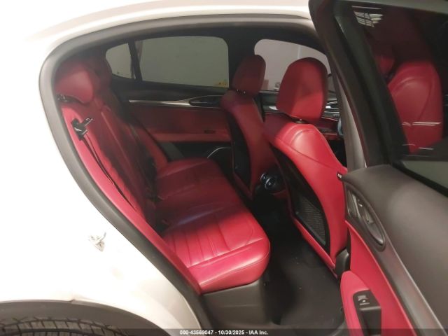 2018 ALFA ROMEO STELVIO ZASFAKNN6J7C00890 Photo 7