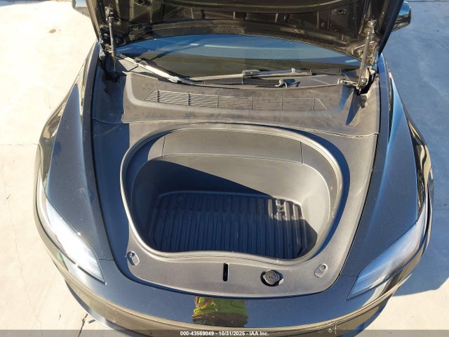 2024 TESLA MODEL 3 5YJ3E1ET6RF784741 Photo 9