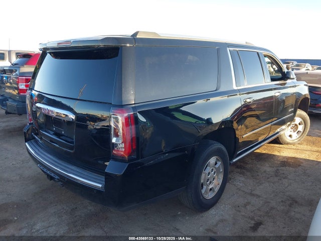 43569133 :رقم المزاد ، 1GKS2HKJ4HR374162 vin ، 2017 Gmc Yukon Xl Denali مزاد بيع