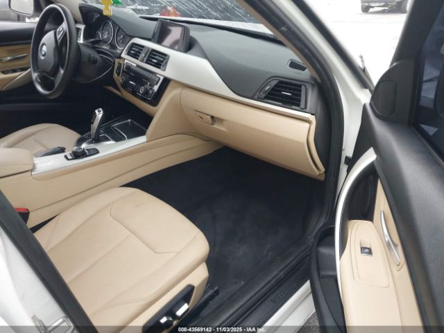 2017 BMW 320I WBA8E1G5XHNU13292 Photo 4