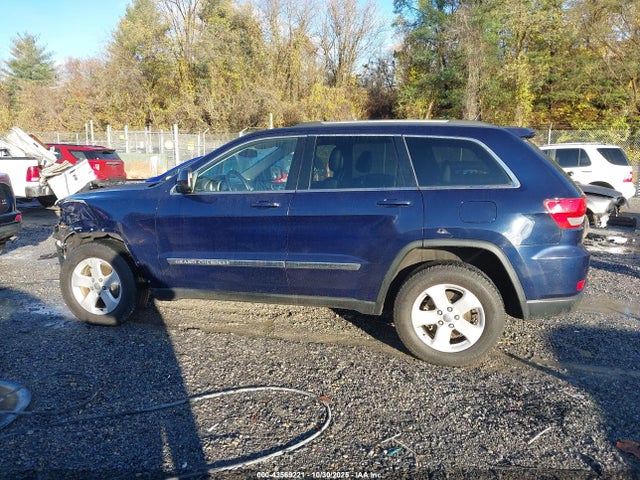 Продажа на аукционе авто 2013 Jeep Grand Cherokee Laredo, vin: 1C4RJFAG3DC505604, номер лота: 43569221