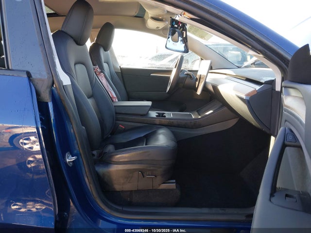 2024 TESLA MODEL Y 7SAYGDEEXRA283953 Photo 4