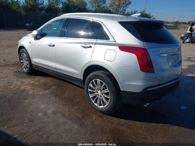 2018 CADILLAC XT5 1GYKNDRS8JZ150788 Photo 2
