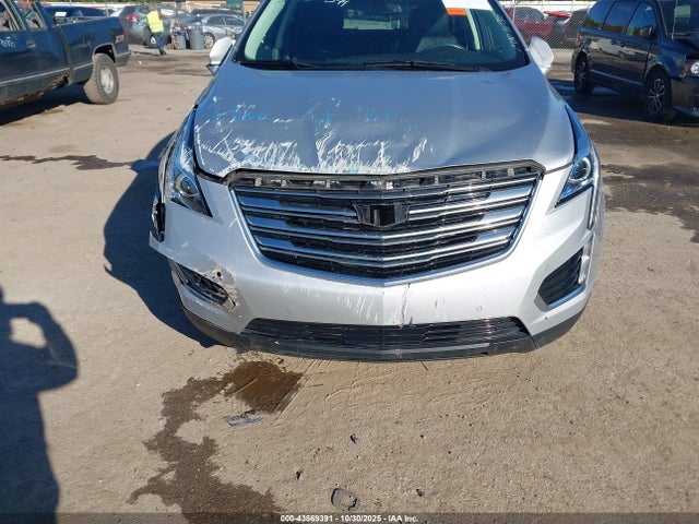 2018 CADILLAC XT5 1GYKNDRS8JZ150788 Photo 5