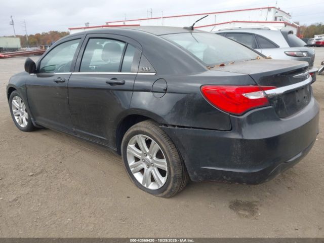 2012 CHRYSLER 200 1C3CCBBB0CN143492 Photo 2