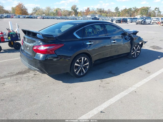 Nissan Altima 2.5 S 2018 1N4AL3AP3JC131521 Image 4