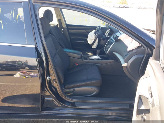 Nissan Altima 2.5 S 2018 1N4AL3AP3JC131521 Image 5