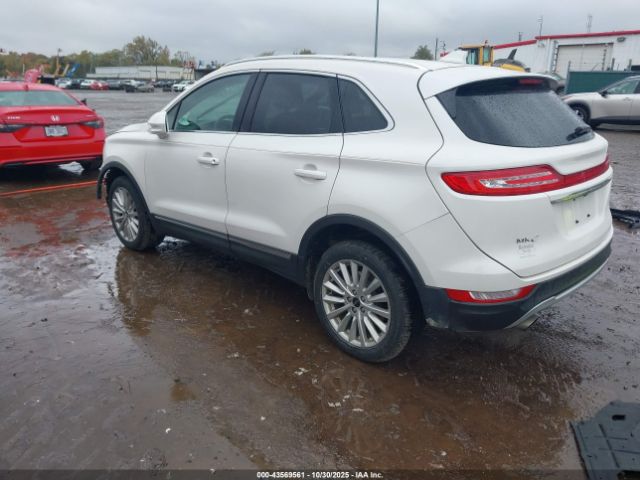 2019 LINCOLN MKC 5LMCJ1D94KUL52396 Photo 2