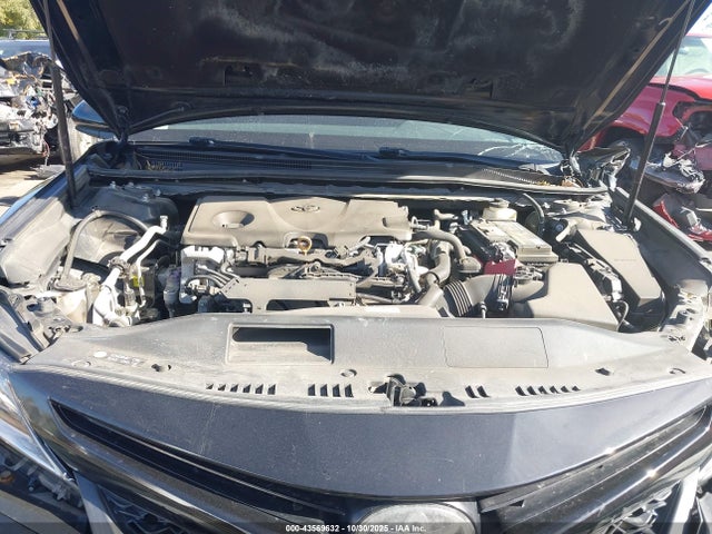 4T1B11HK0JU652978 Toyota CAMRY SE