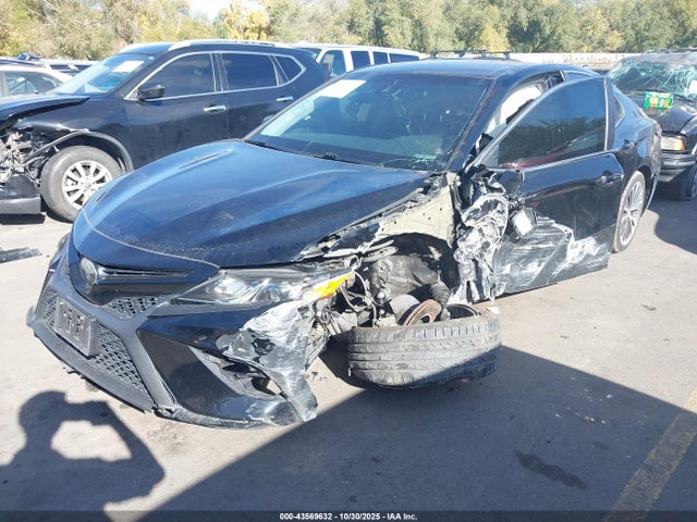 4T1B11HK0JU652978 Toyota CAMRY SE
