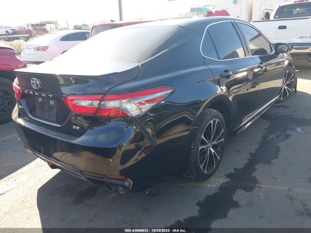 4T1B11HK0JU652978 Toyota CAMRY SE