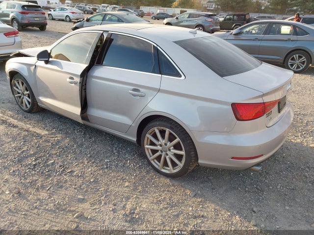 2016 AUDI A3 WAUE8GFF6G1097404 Photo 2