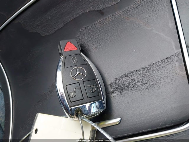 Продажа на аукционе авто 2017 Mercedes-benz C 300 4matic, vin: 55SWF4KBXHU186883, номер лота: 43569744
