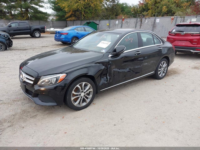 Продажа на аукционе авто 2017 Mercedes-benz C 300 4matic, vin: 55SWF4KBXHU186883, номер лота: 43569744